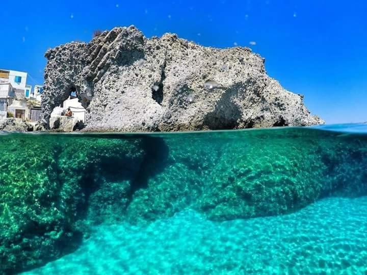 KímolosAnatoliアパートメント エクステリア 写真